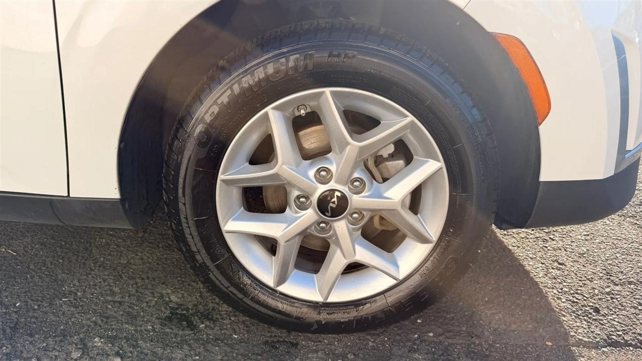 Kia Soul LX CVT 2024