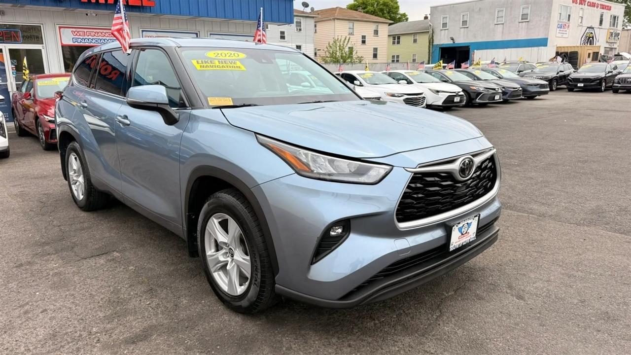 Toyota Highlander LE AWD V6 2020