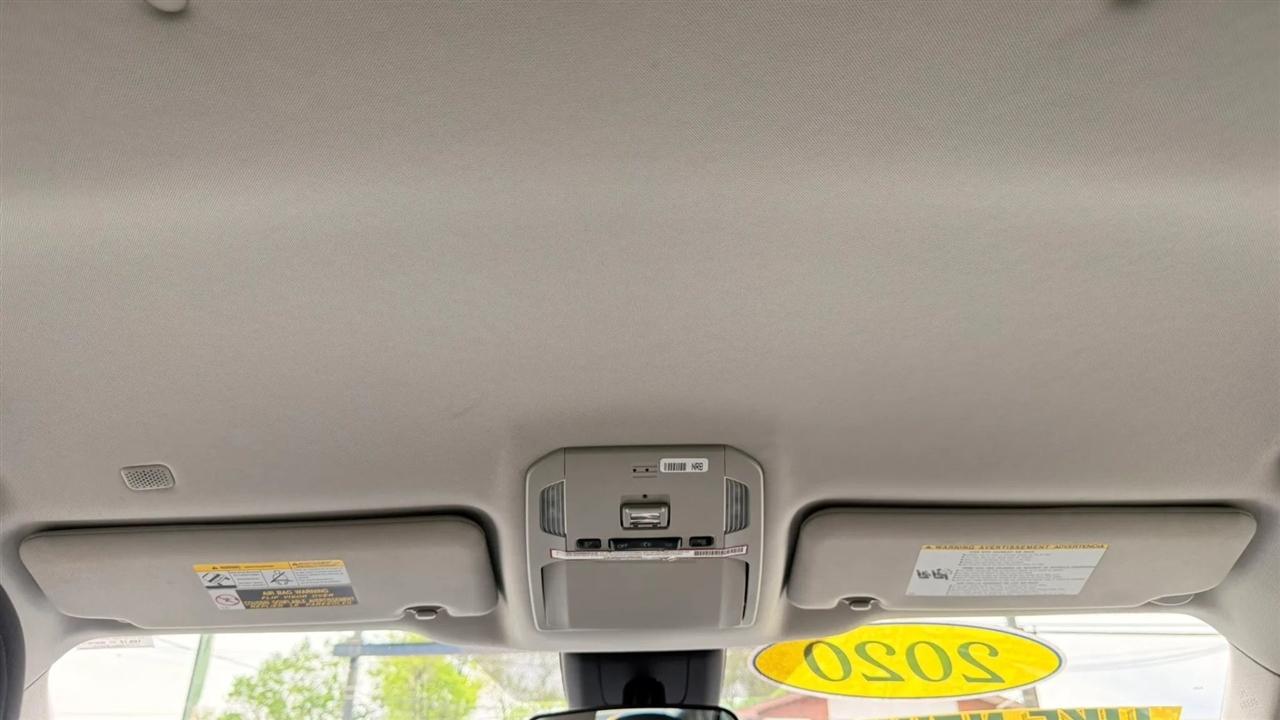 Toyota Highlander LE AWD V6 2020