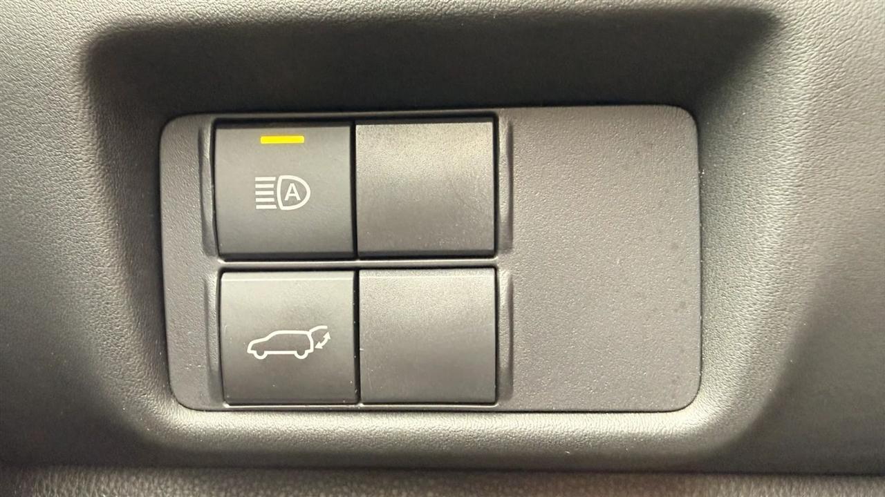 Toyota Highlander LE AWD V6 2020