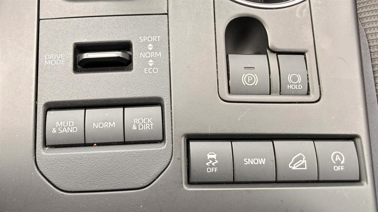 Toyota Highlander LE AWD V6 2020