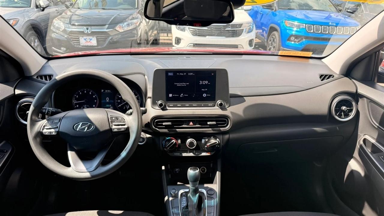 Hyundai Kona SEL 2023