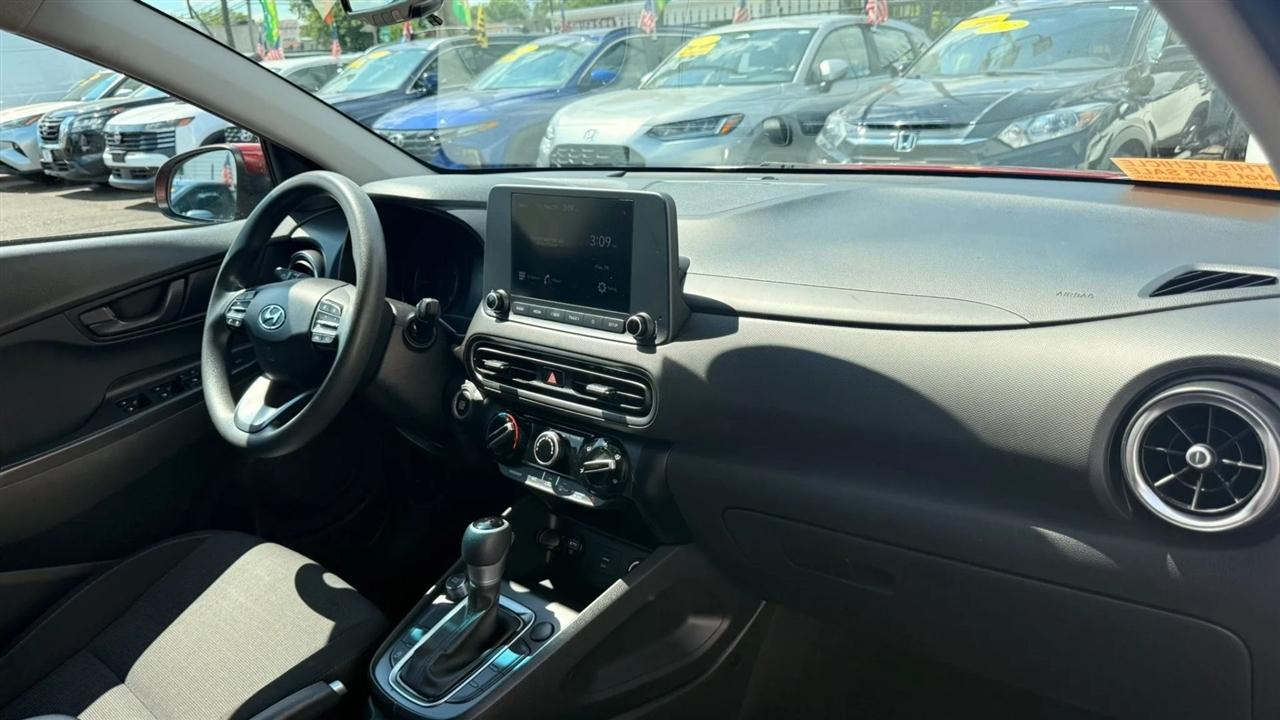 Hyundai Kona SEL 2023