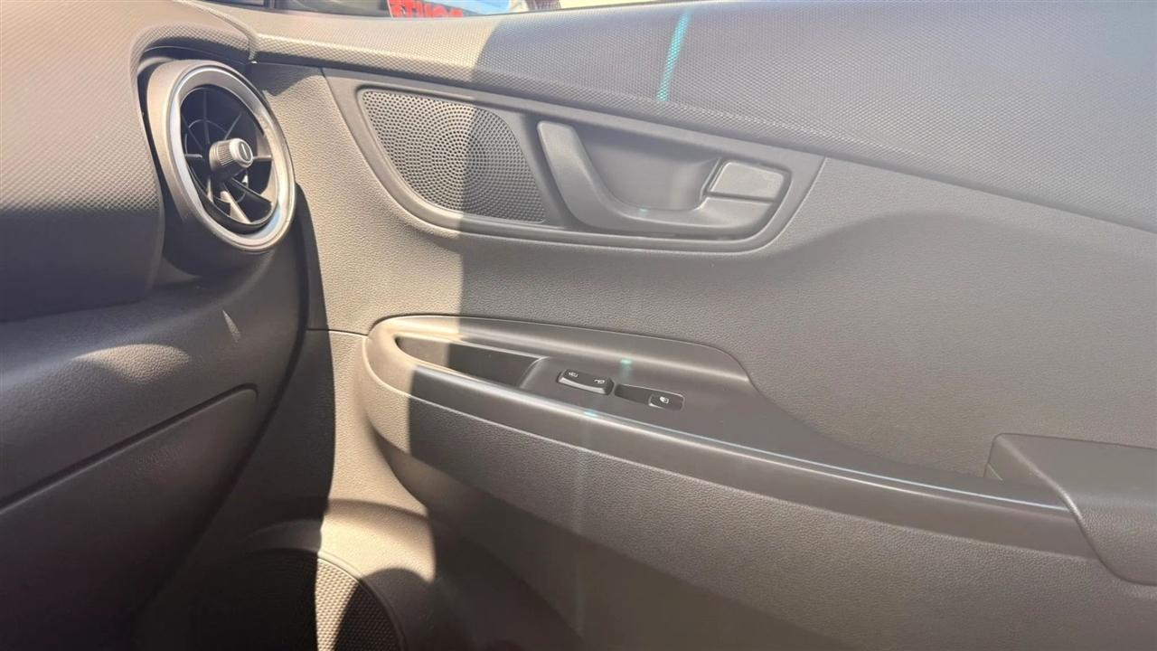 Hyundai Kona SEL 2023