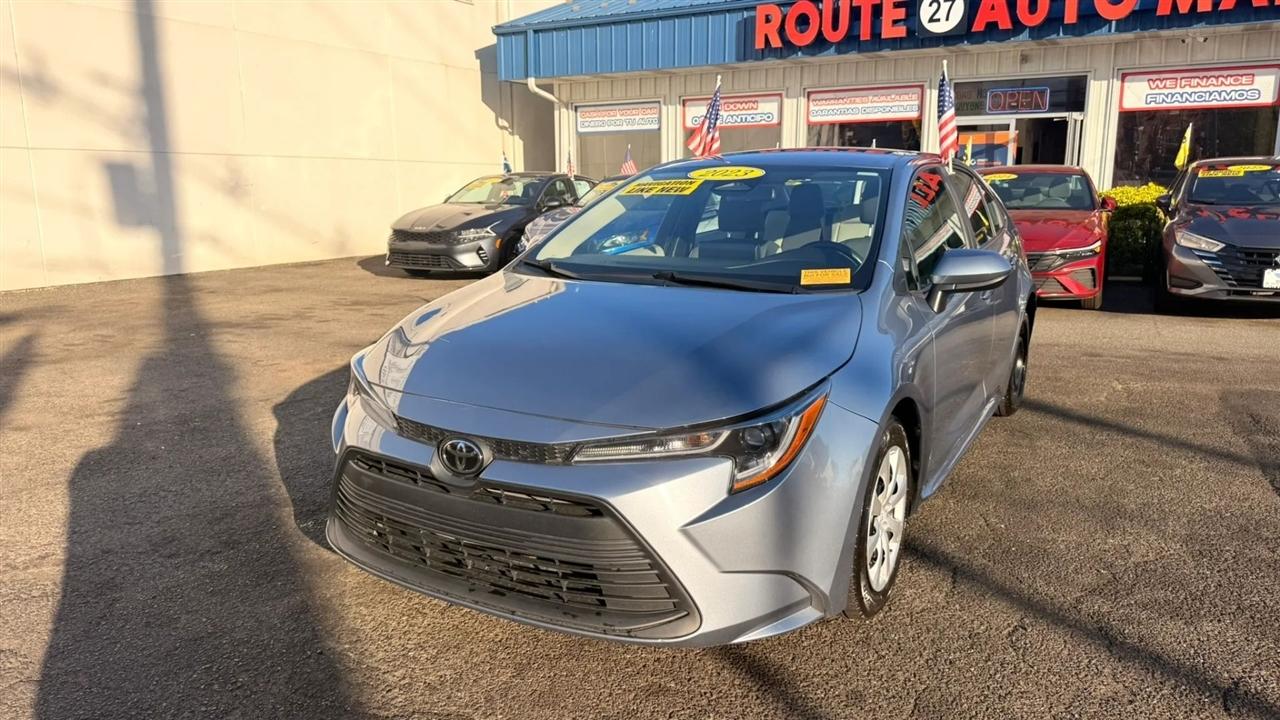 Toyota Corolla LE 2023