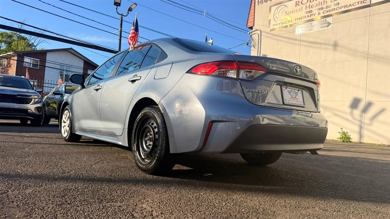 Toyota Corolla LE 2023