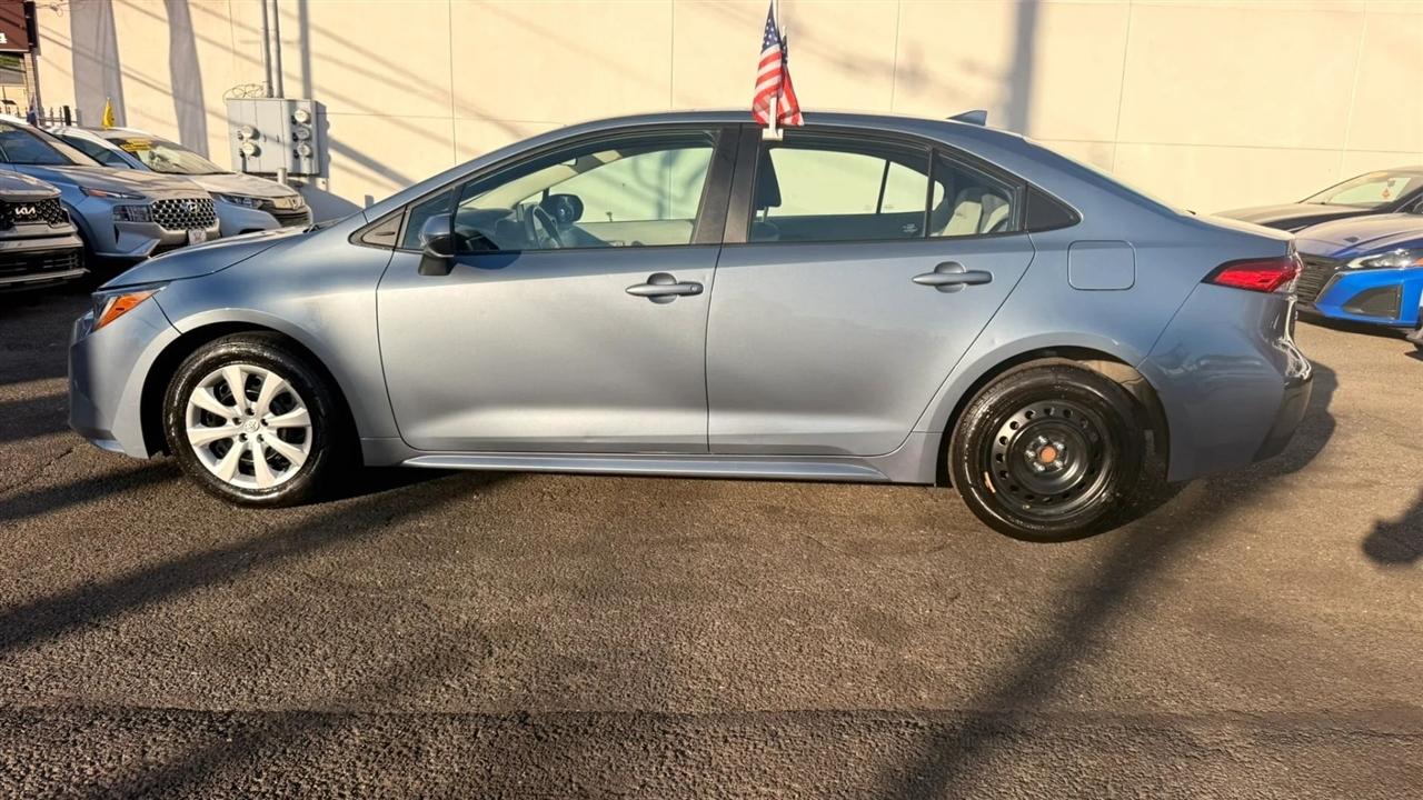 Toyota Corolla LE 2023
