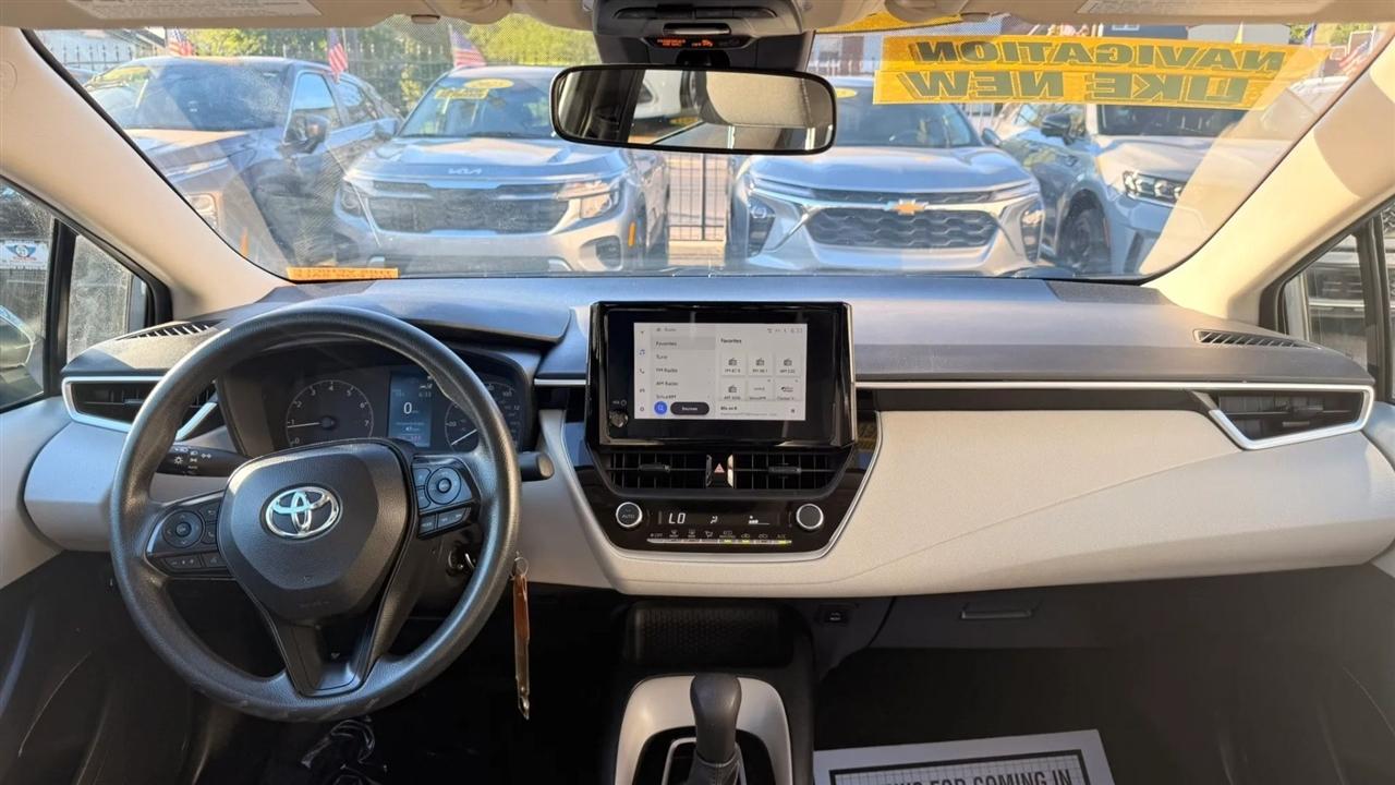 Toyota Corolla LE 2023