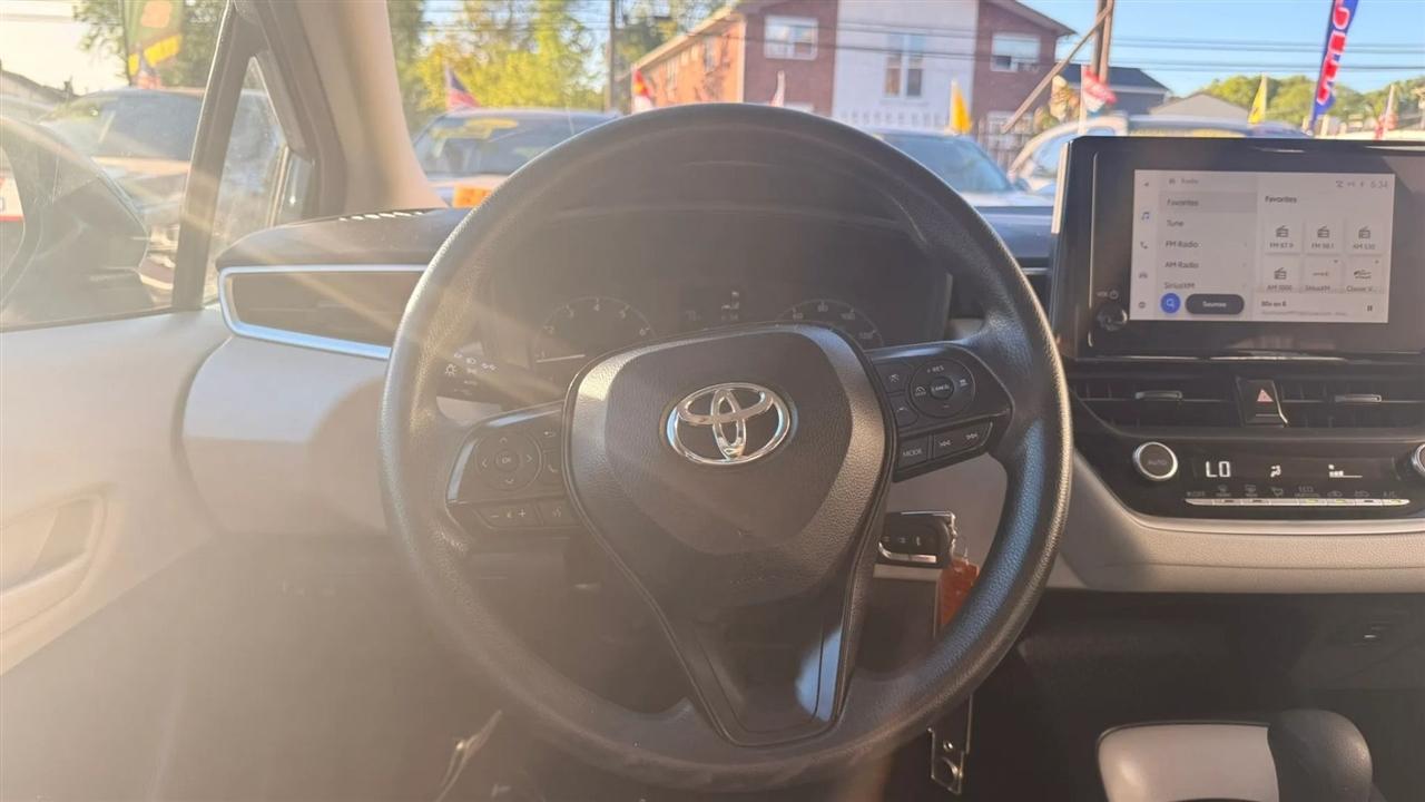 Toyota Corolla LE 2023