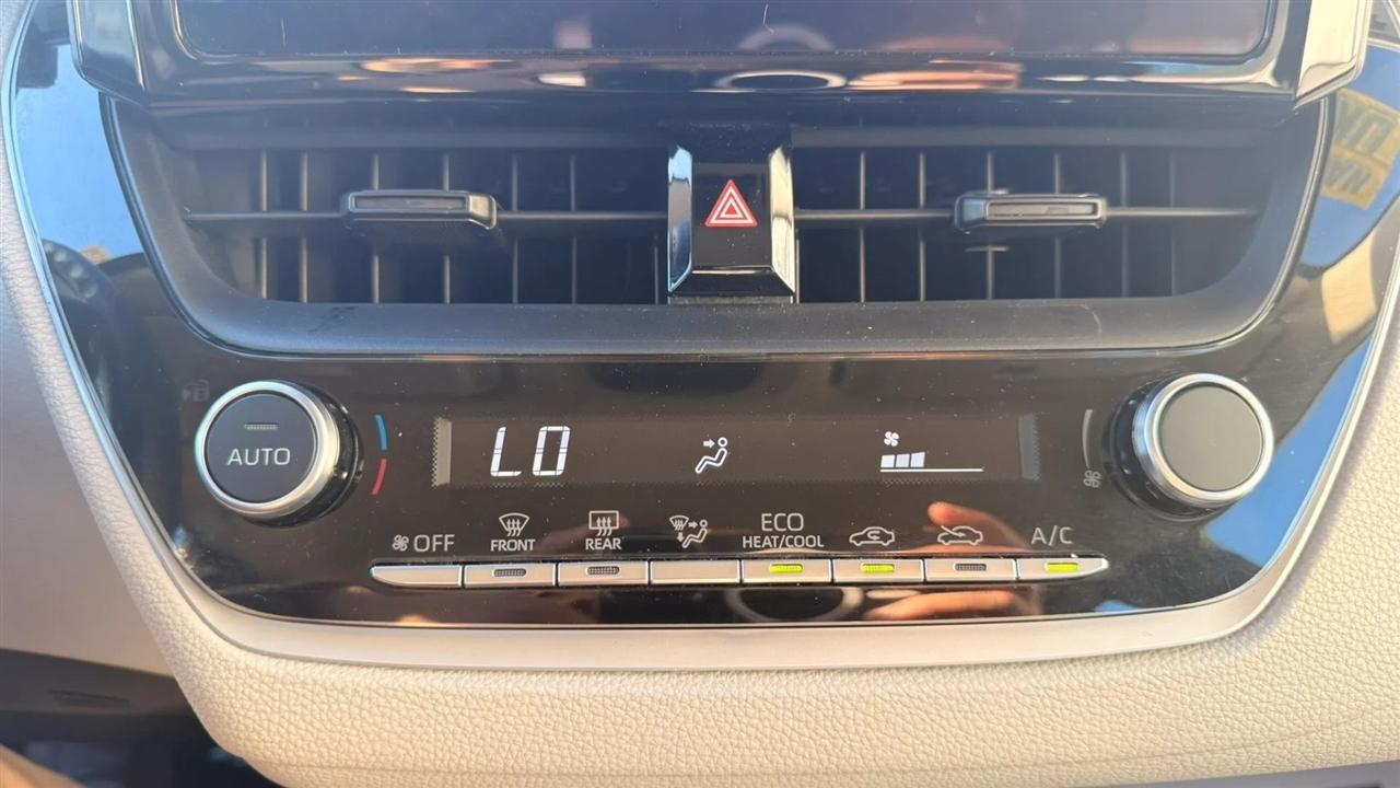 Toyota Corolla LE 2023