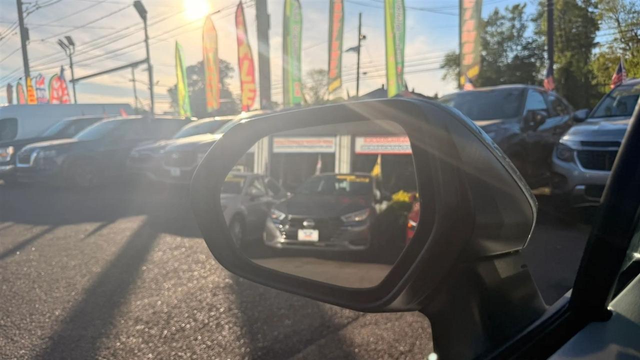 Toyota Corolla LE 2023