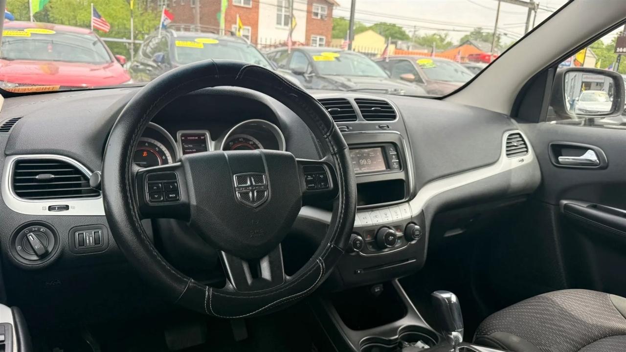Dodge Journey Mainstreet AWD 2011