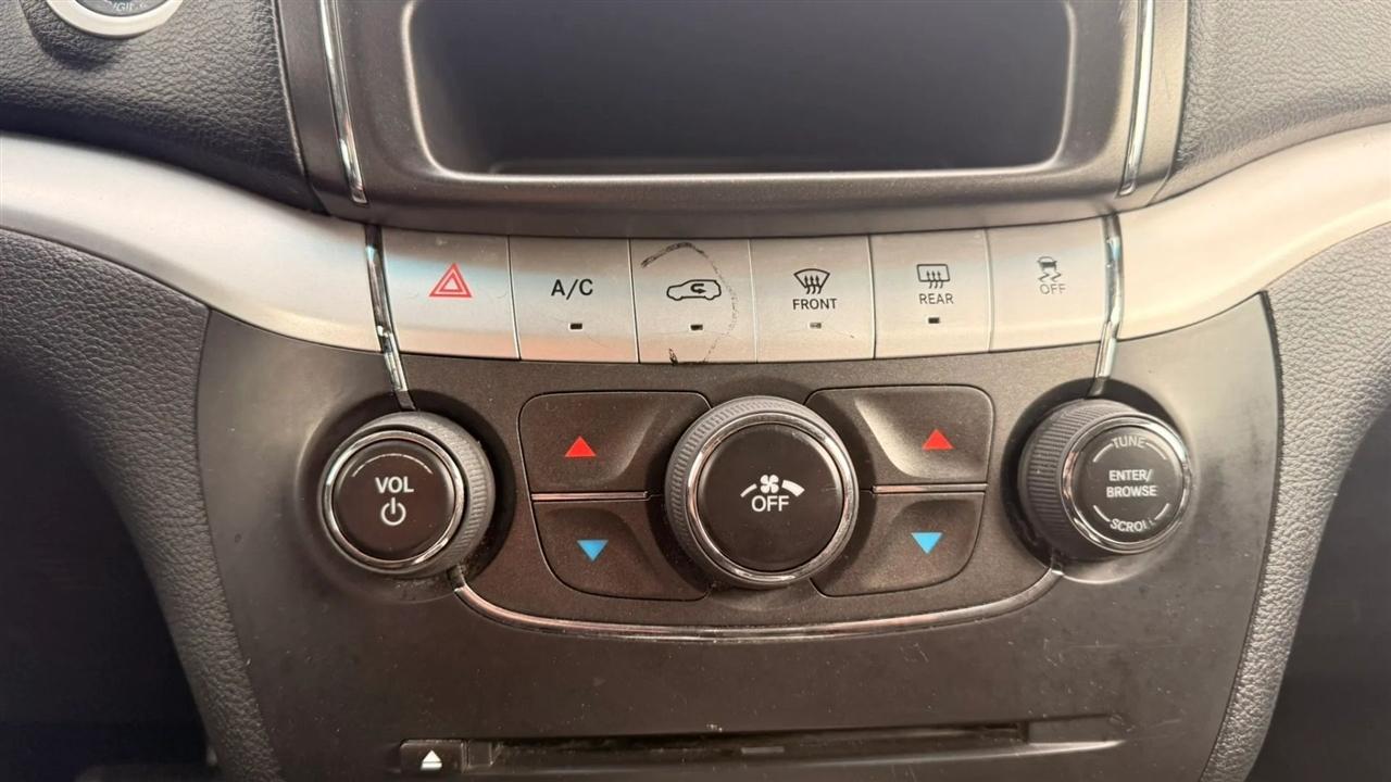Dodge Journey Mainstreet AWD 2011