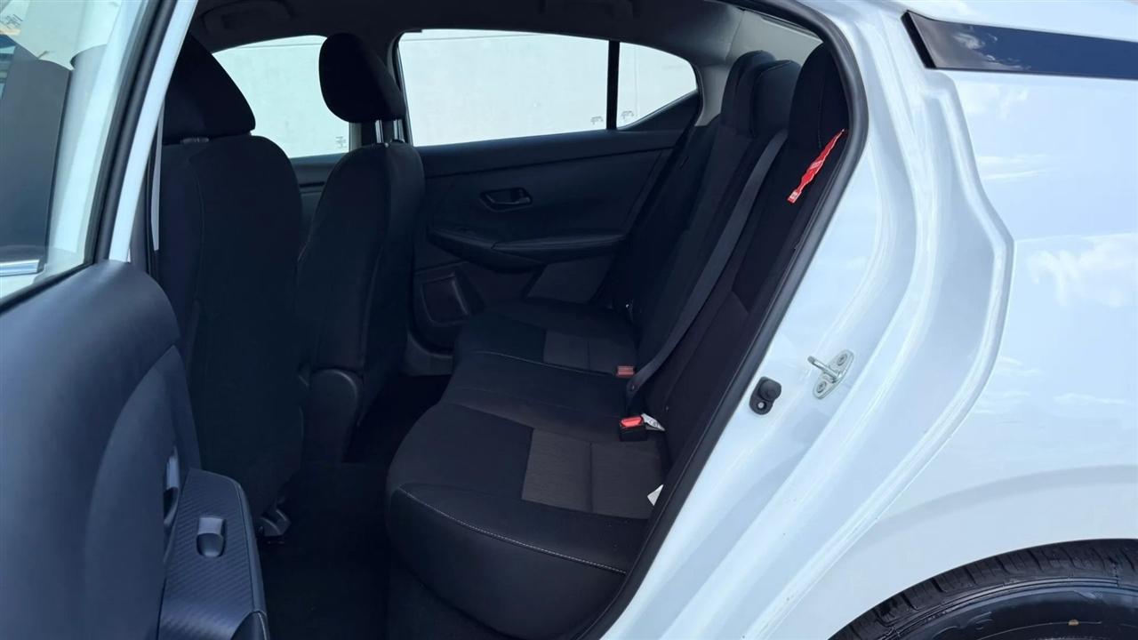 Nissan Sentra SV 2024
