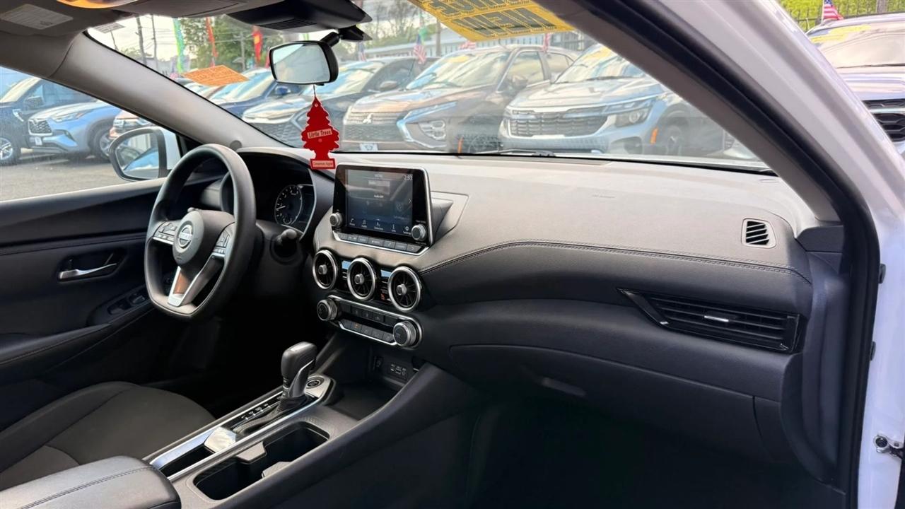 Nissan Sentra SV 2024