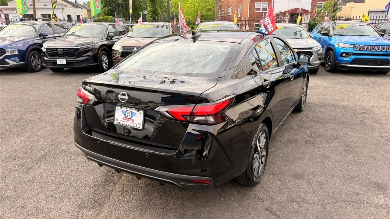 Nissan Versa SV 2025