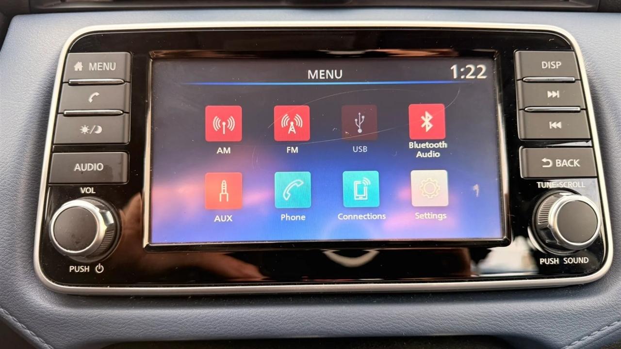 Nissan Versa SV 2025