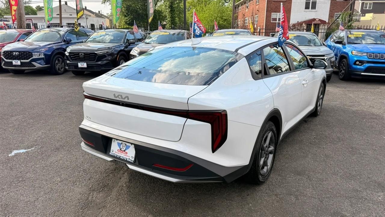 Kia K4 LXS 2025