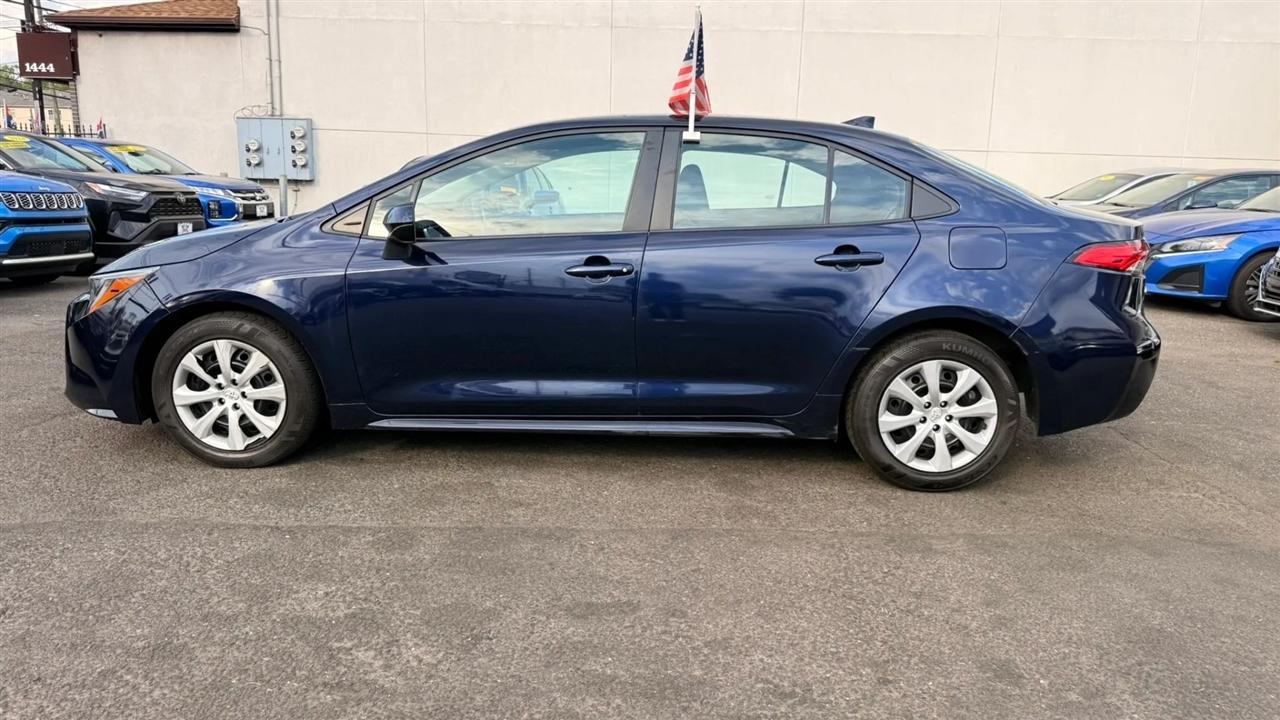 Toyota Corolla LE 2023