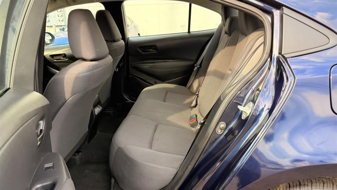 Toyota Corolla LE 2023