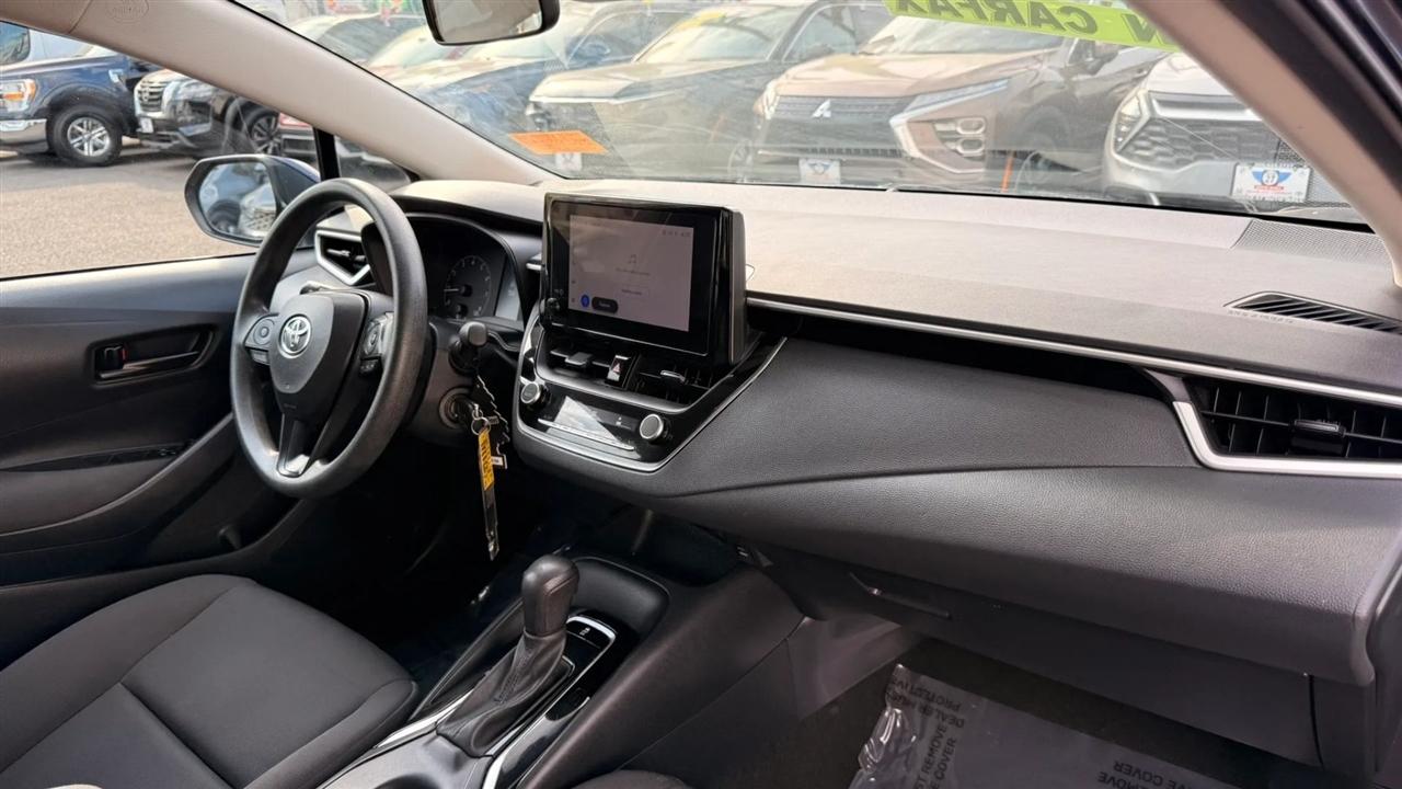 Toyota Corolla LE 2023