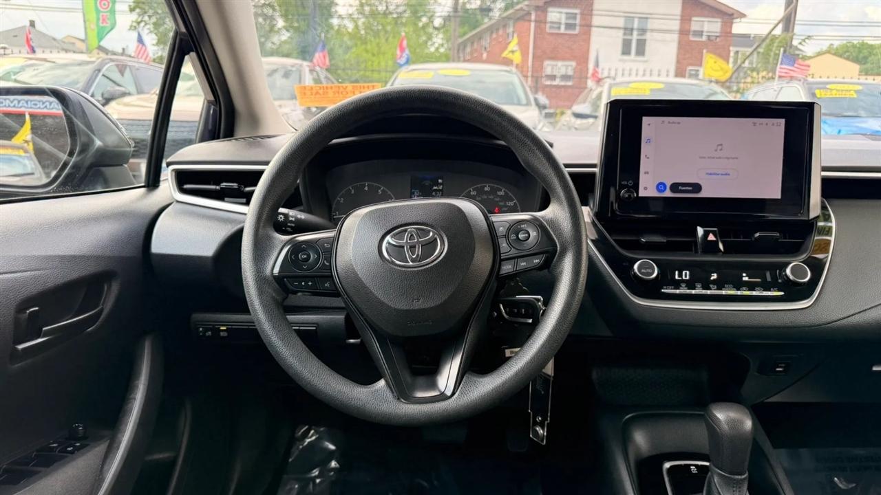 Toyota Corolla LE 2023