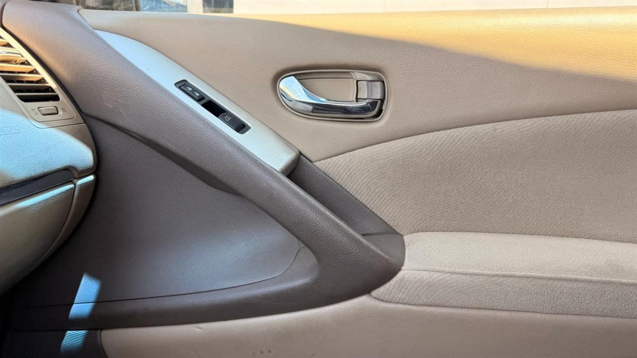 Nissan Murano S AWD 2009