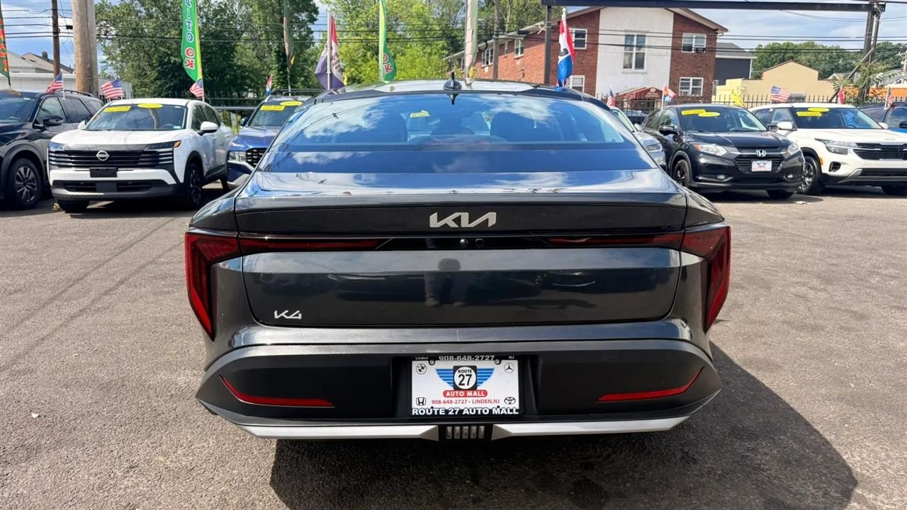 Kia K4 LXS 2025