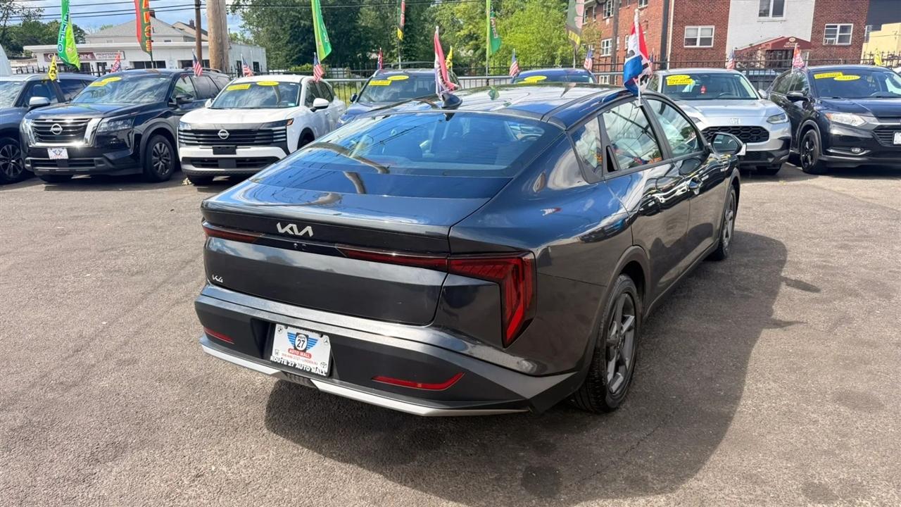 Kia K4 LXS 2025