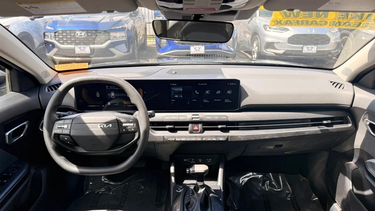 Kia K4 LXS 2025