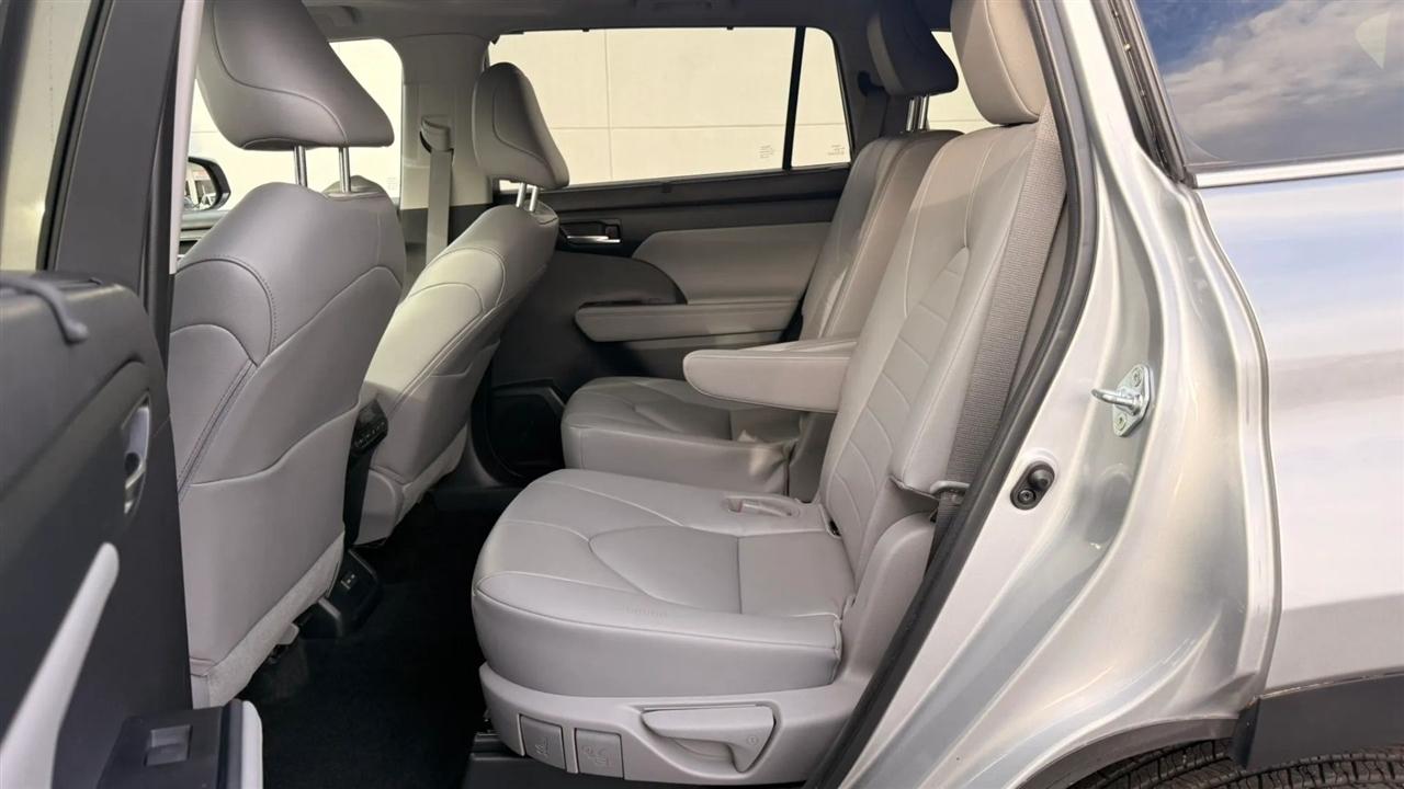 Toyota Highlander Others 2023