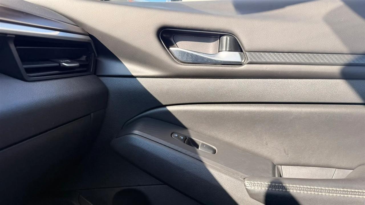 Nissan Altima 2.5 SV 2024