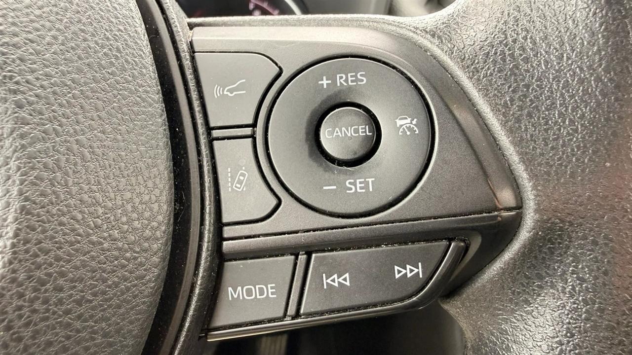 Toyota RAV4 XLE 2024