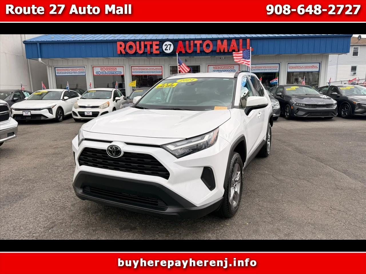 Toyota RAV4 XLE 2024