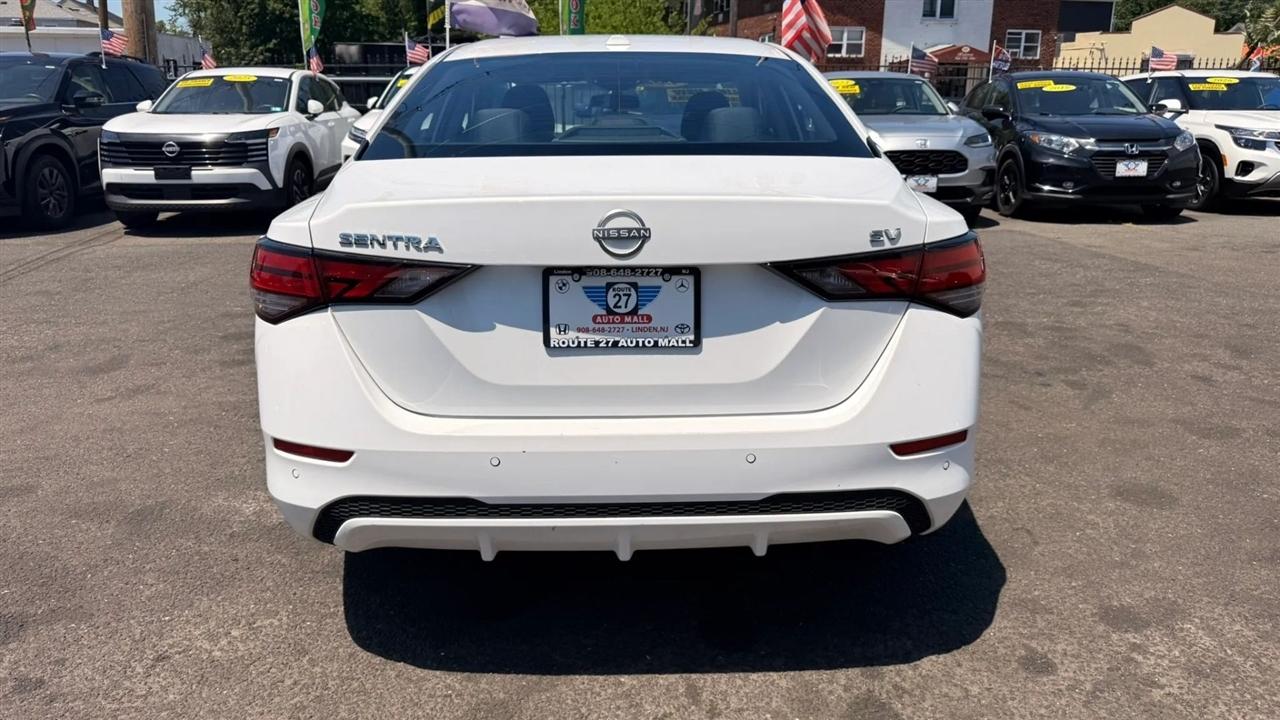 Nissan Sentra SV 2024
