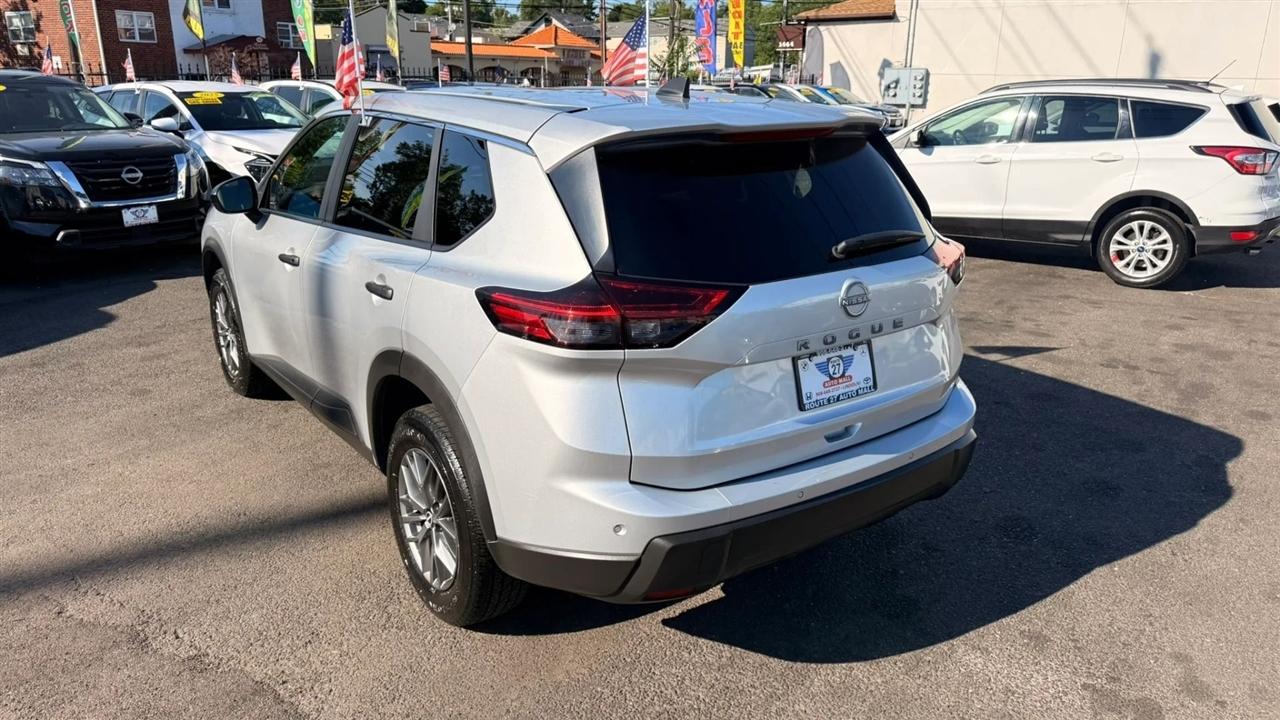 Nissan Rogue S 2024