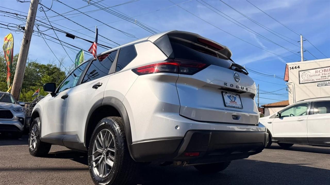 Nissan Rogue S 2024