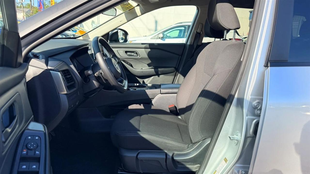 Nissan Rogue S 2024