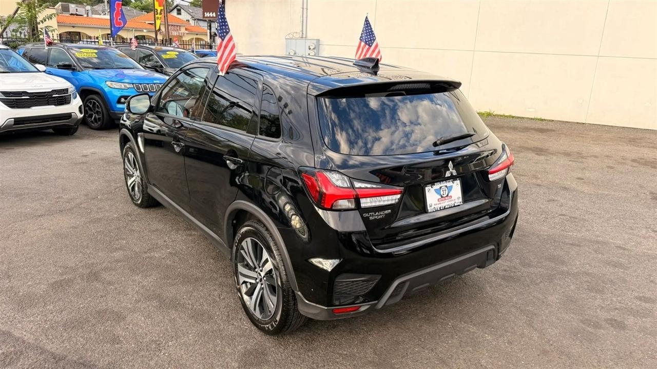 Mitsubishi Outlander Sport 2.0 ES 4WD 2025