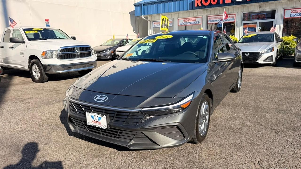 Hyundai Elantra SEL 2024