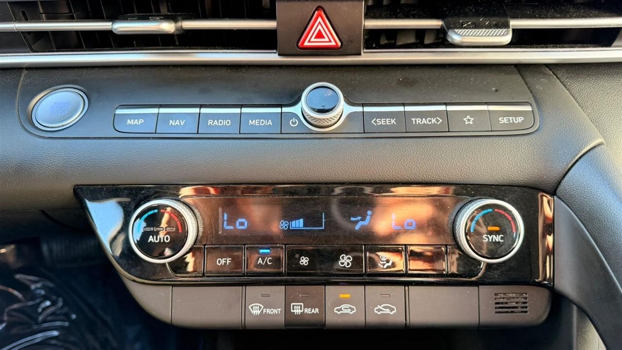 Hyundai Elantra SEL 2024