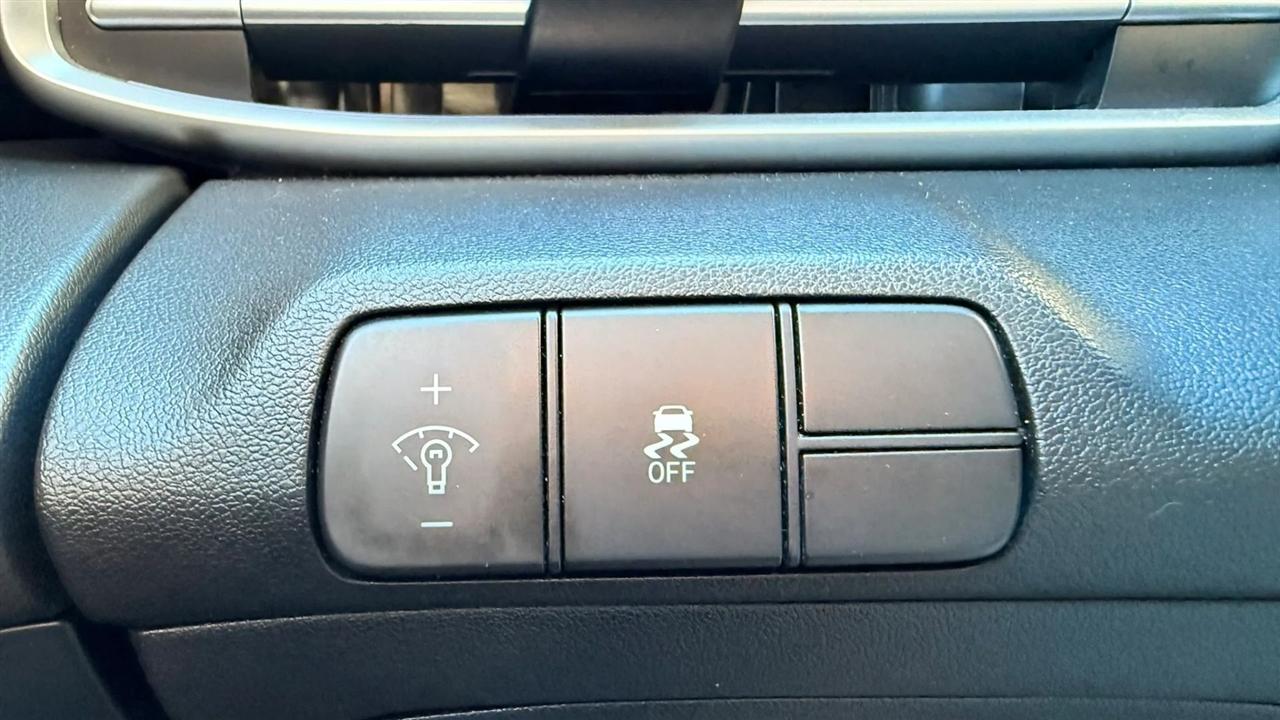 Hyundai Elantra SEL 2024