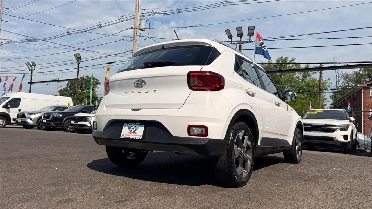 Hyundai Venue SEL 2025