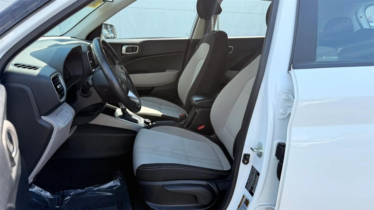 Hyundai Venue SEL 2025