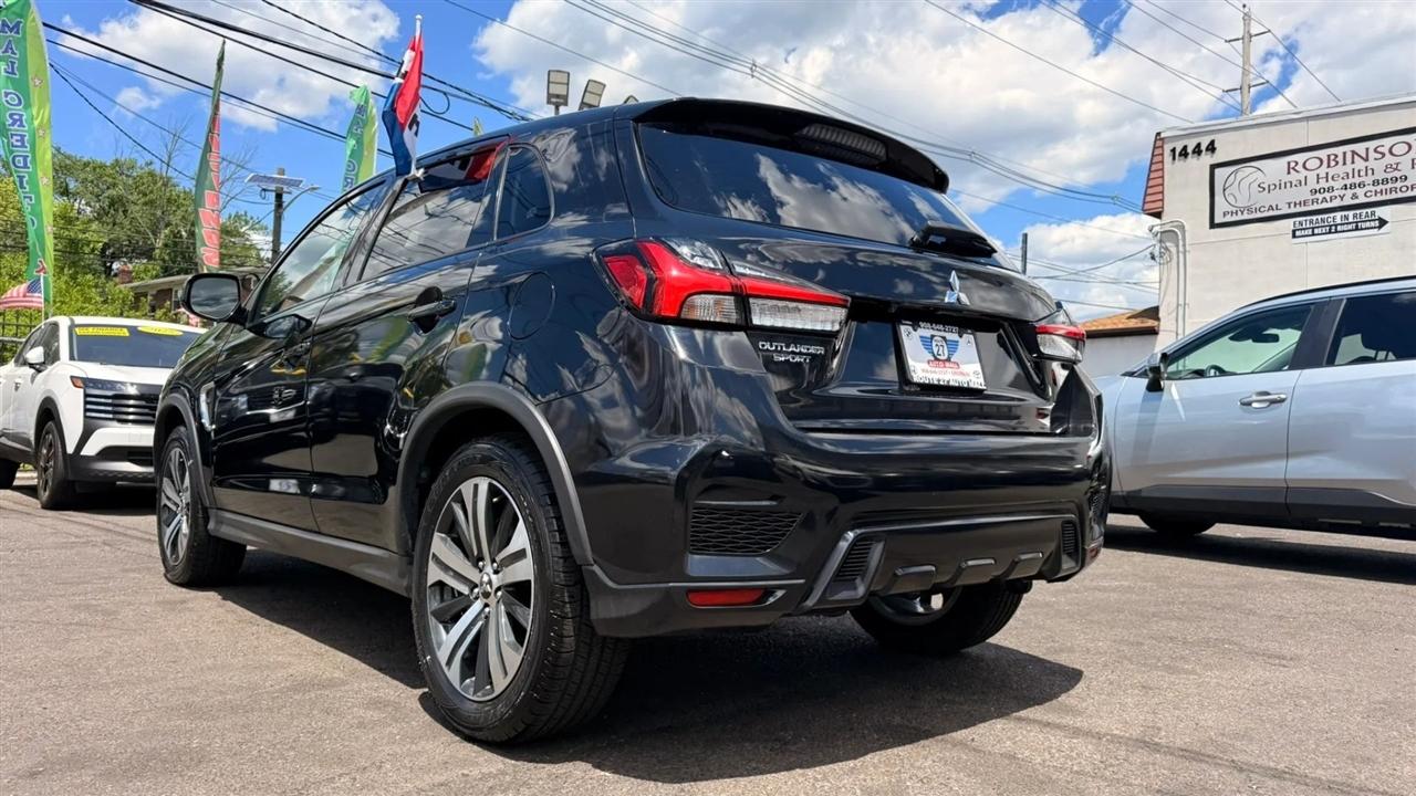 Mitsubishi Outlander Sport 2.0 ES 4WD 2024
