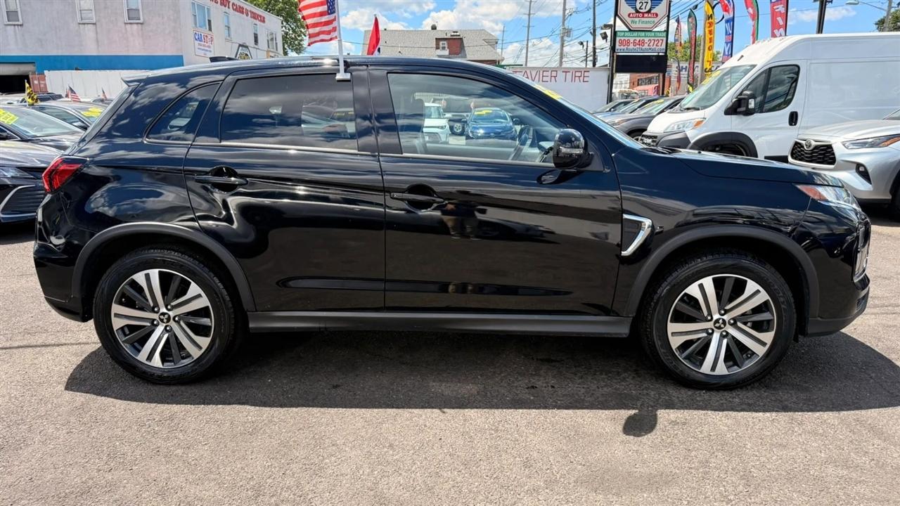 Mitsubishi Outlander Sport 2.0 ES 4WD 2024
