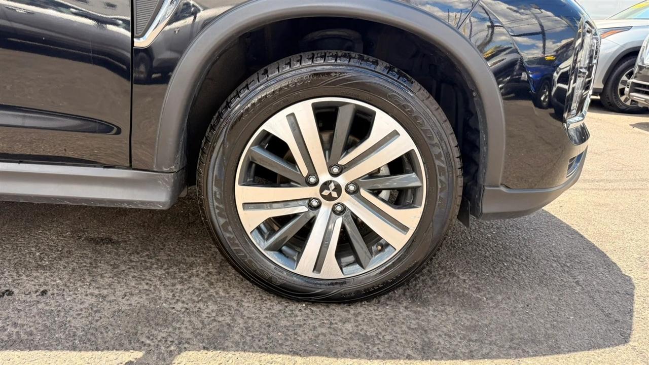 Mitsubishi Outlander Sport 2.0 ES 4WD 2024