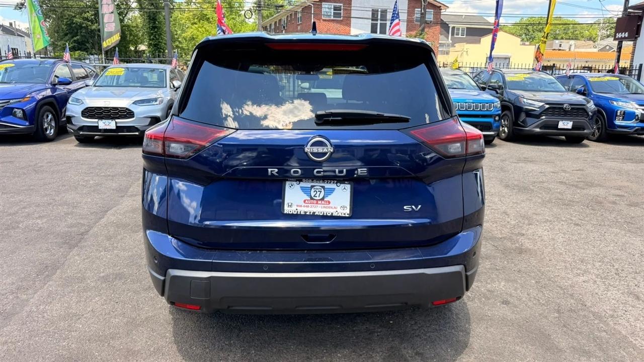 Nissan Rogue SV 2024