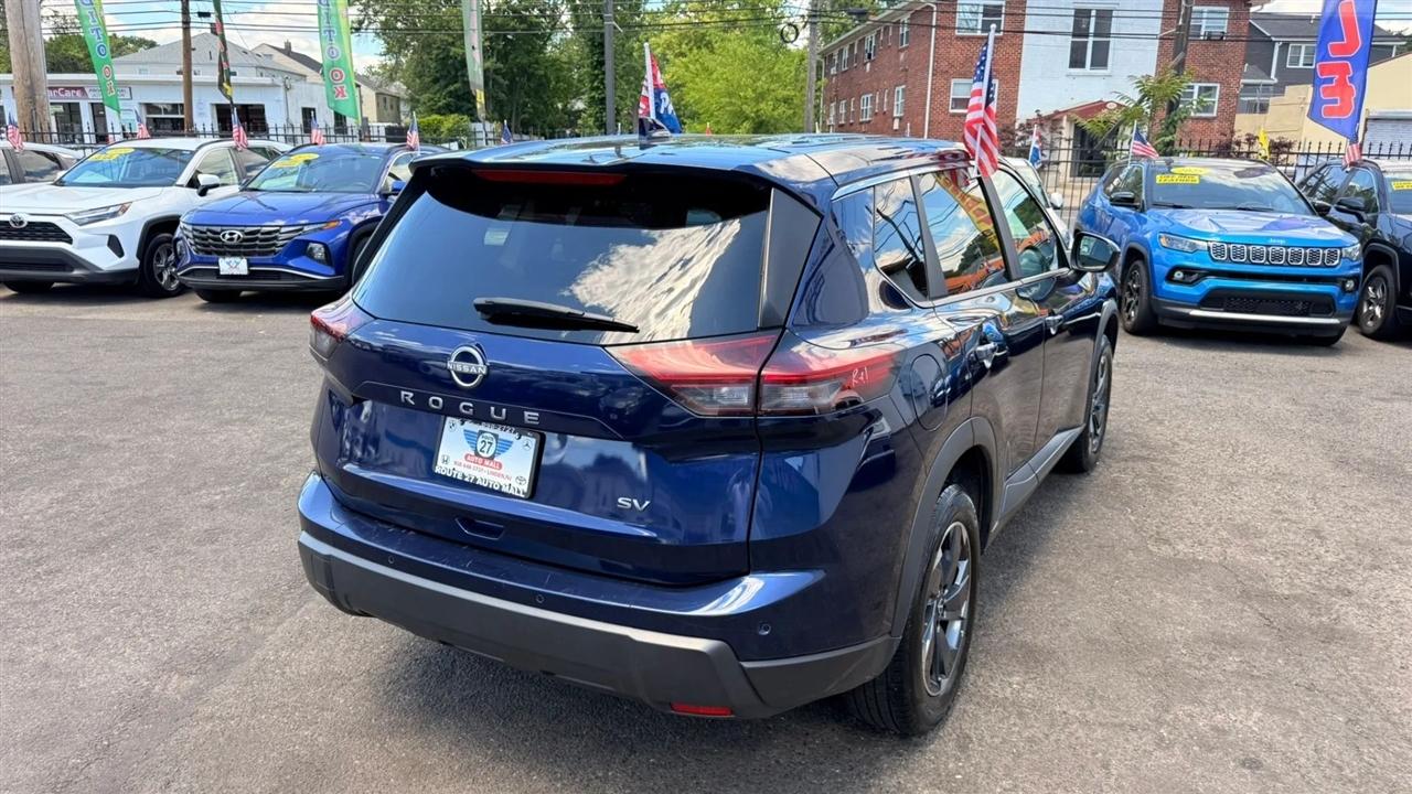 Nissan Rogue SV 2024