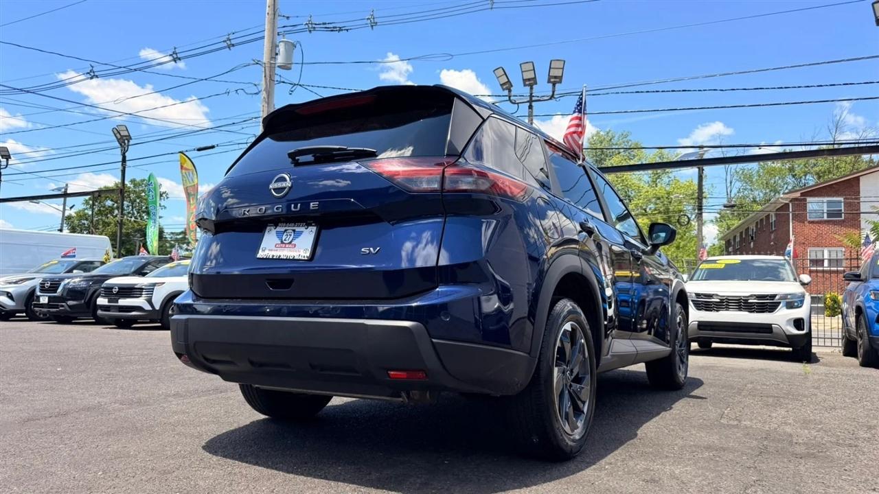 Nissan Rogue SV 2024